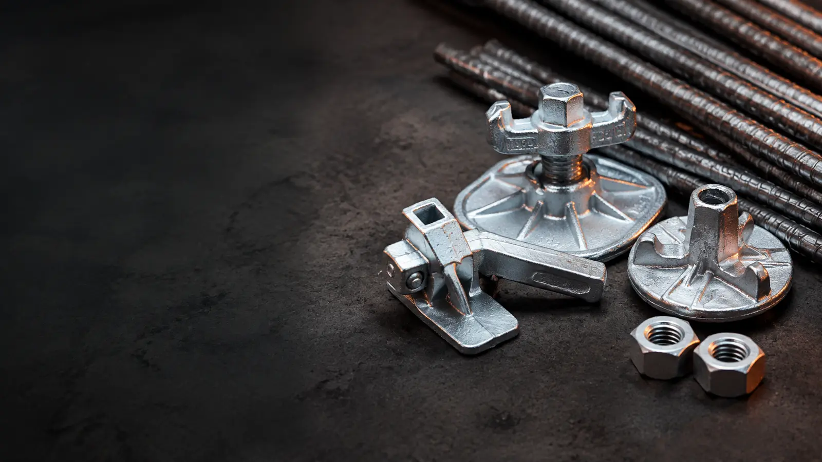 Accesorii metalice profesionale pentru sisteme de cofrare